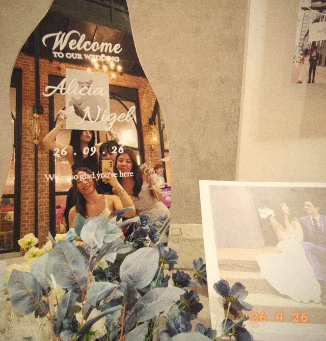 The welcome sign at the entrance